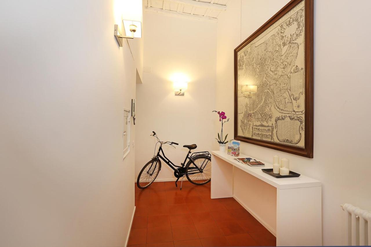 Domus Croce Bed & Breakfast Rome Exterior photo